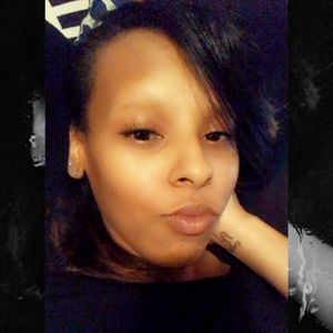 Meet your Posher, Brittney